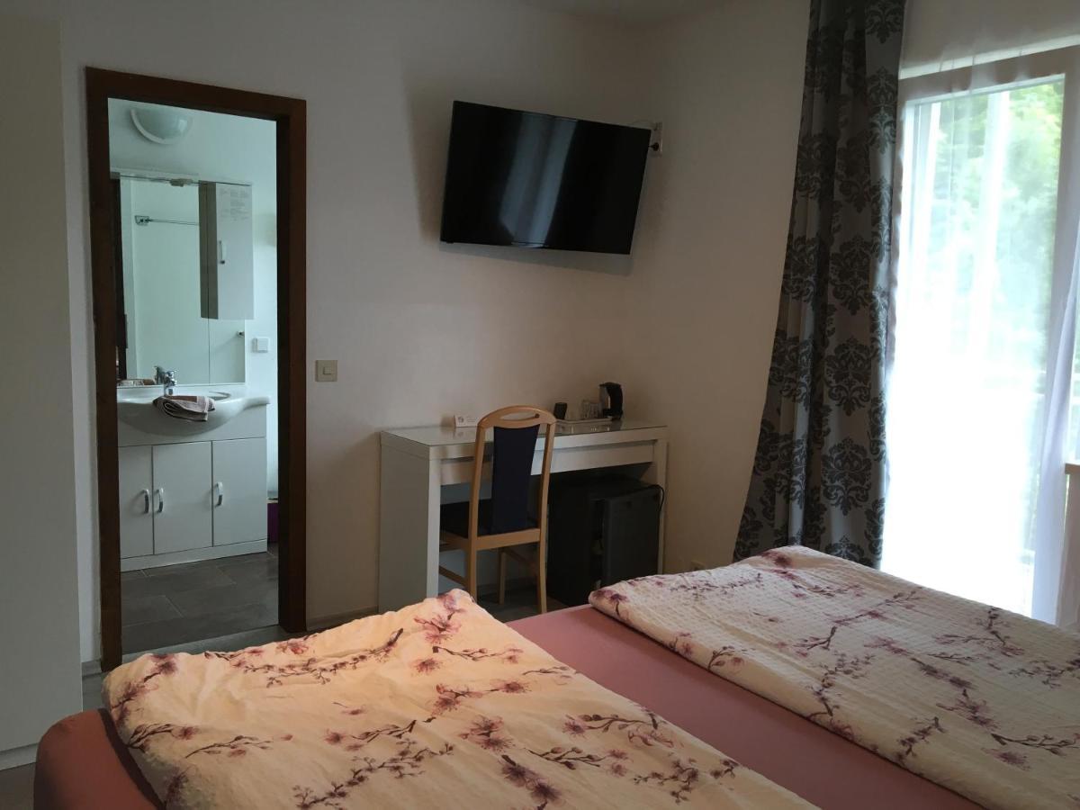 Pension Waldesruh Velden am Woerthersee Luaran gambar
