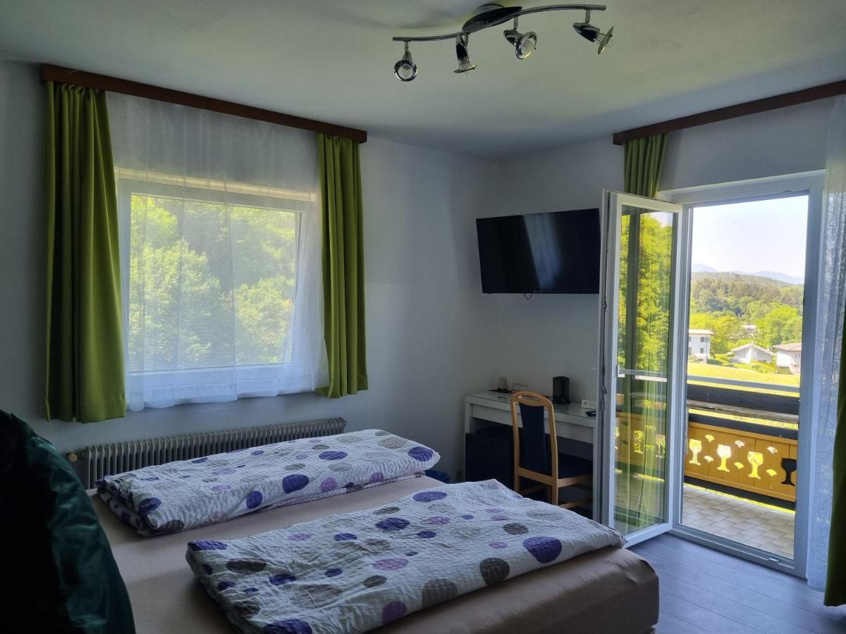 Pension Waldesruh Velden am Woerthersee Luaran gambar