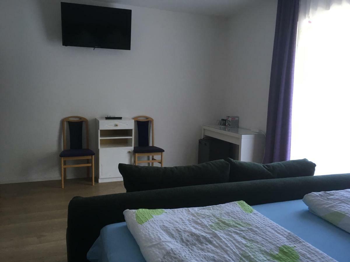 Pension Waldesruh Velden am Woerthersee Luaran gambar